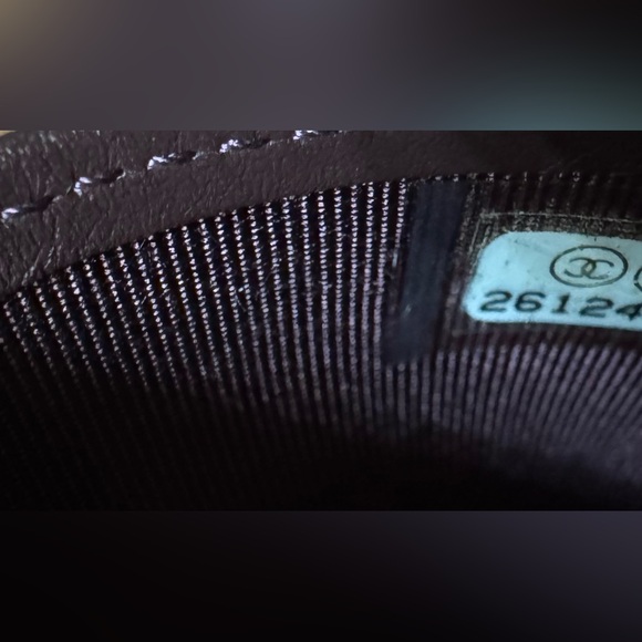 Price is firm NWT Chanel flip open card holder - Picture 6 of 9